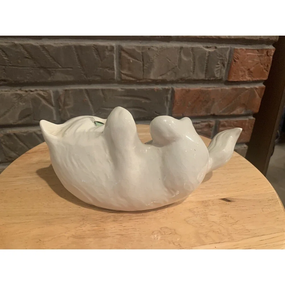 Care Inc Vintage Ceramic Glazed White Cat 1979 7.5” X 4.5”